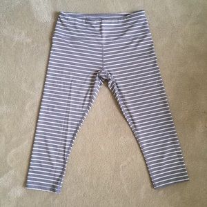 Flattering crop leggings